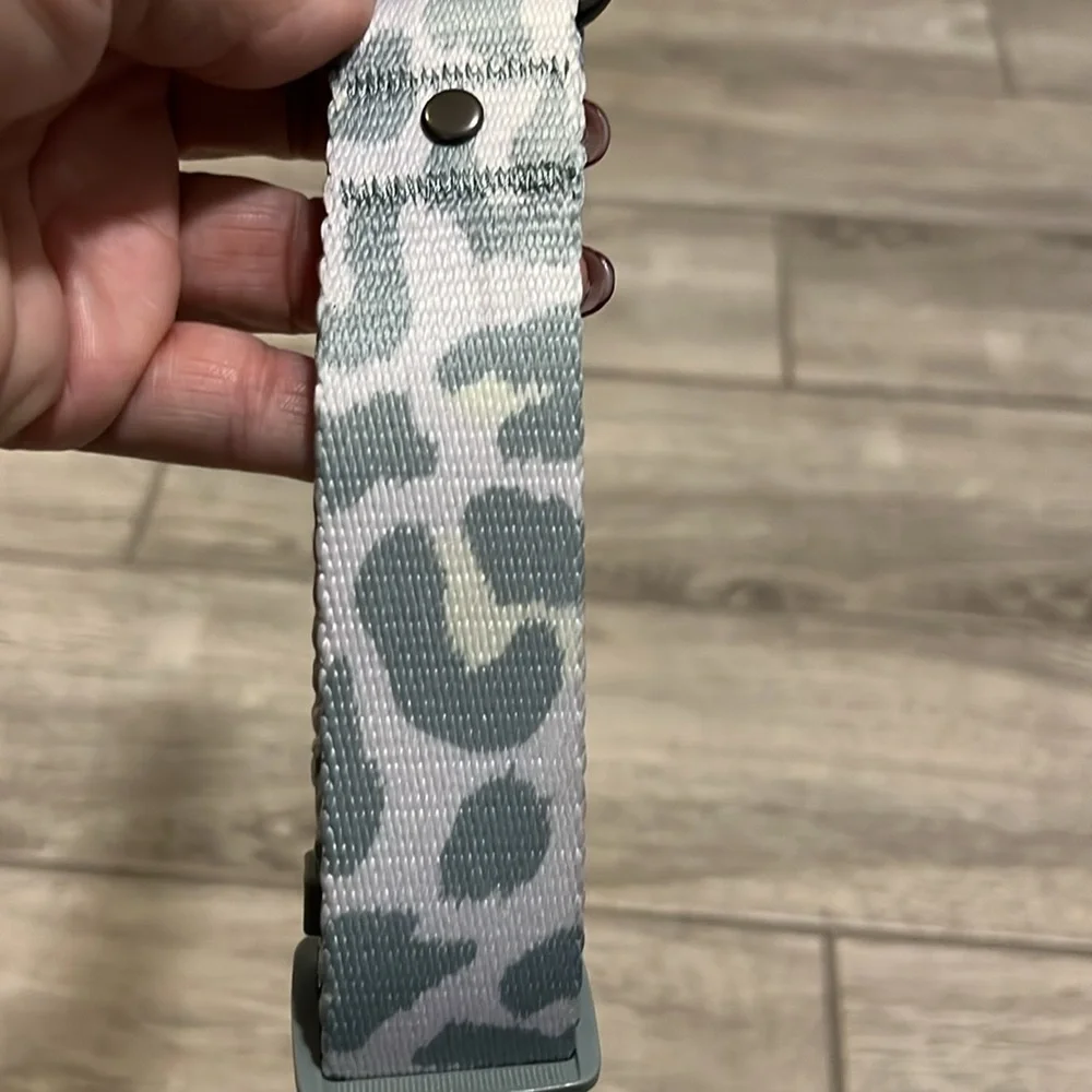 Dog Collar TOP-PAW with grey animal print NWT